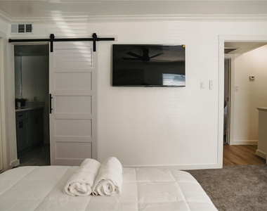 6001 Reims Road - Photo Thumbnail 38