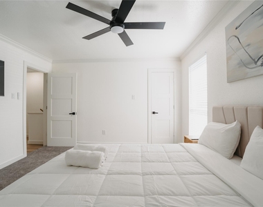 6001 Reims Road - Photo Thumbnail 34