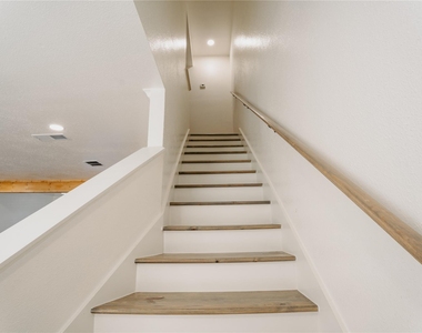6001 Reims Road - Photo Thumbnail 26