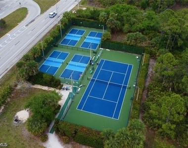 20321 Estero Gardens Circle - Photo Thumbnail 32
