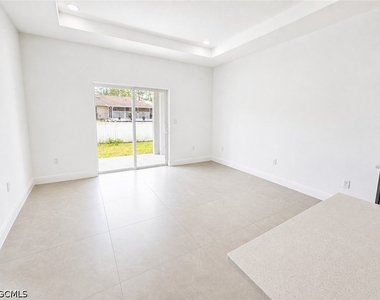 8753 Buckingham Road - Photo Thumbnail 2