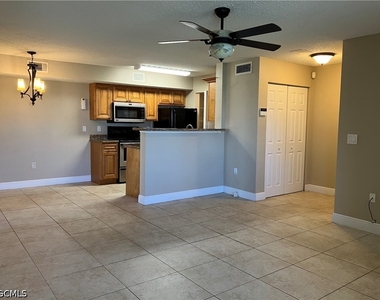 12540 Equestrian Circle - Photo Thumbnail 5