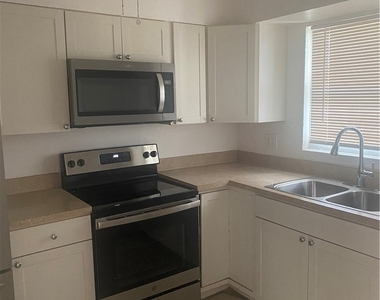 3323 Michigan Avenue - Photo Thumbnail 1