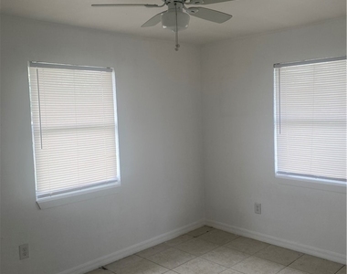 3323 Michigan Avenue - Photo Thumbnail 3