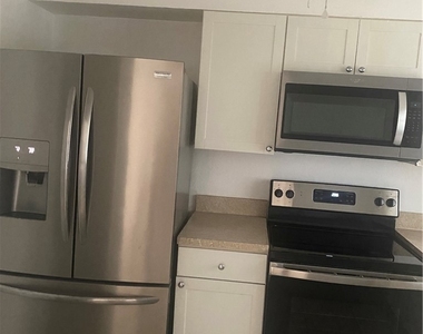 3323 Michigan Avenue - Photo Thumbnail 2