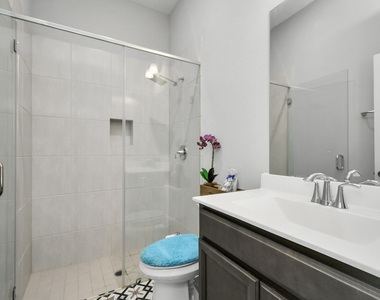 10002 Serenity Grove Drive - Photo Thumbnail 25