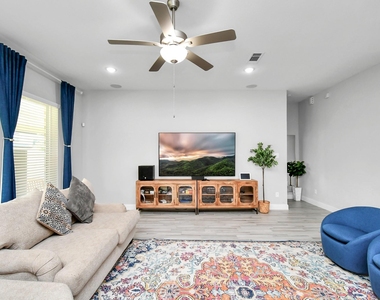 10002 Serenity Grove Drive - Photo Thumbnail 3