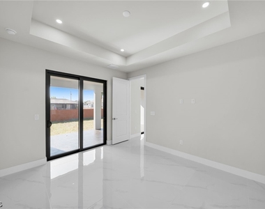 2913 14th Street W - Photo Thumbnail 18