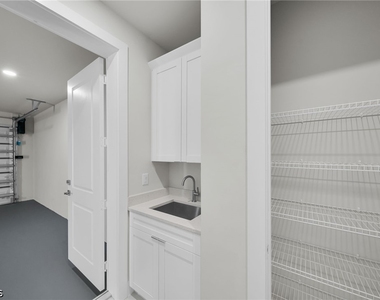 2913 14th Street W - Photo Thumbnail 14