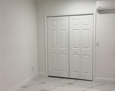 1319 Sw 10th Place - Photo Thumbnail 19