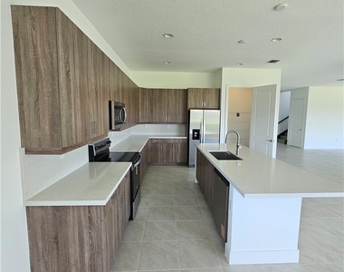 5166 Julienne Road - Photo Thumbnail 4