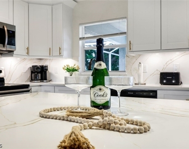 3322 Oasis Boulevard - Photo Thumbnail 18