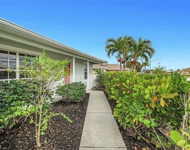 3322 Oasis Boulevard - Photo Thumbnail 3