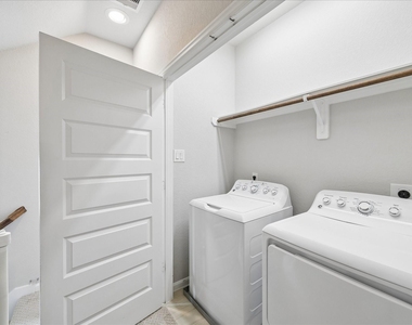9628 Cambridge Manor Lane - Photo Thumbnail 13