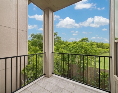 9628 Cambridge Manor Lane - Photo Thumbnail 4