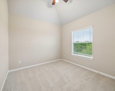 9628 Cambridge Manor Lane - Photo Thumbnail 10