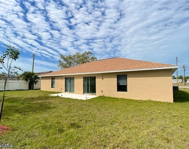 2005 Chiquita Boulevard S - Photo Thumbnail 9