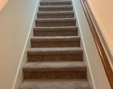2906 Seacrest Lane - Photo Thumbnail 9