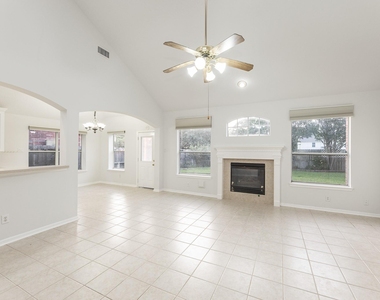 3507 Moss Trail Drive - Photo Thumbnail 7