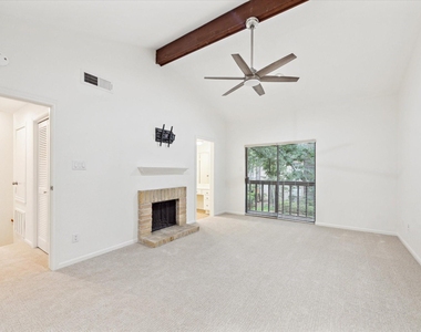11711 Memorial Drive - Photo Thumbnail 6