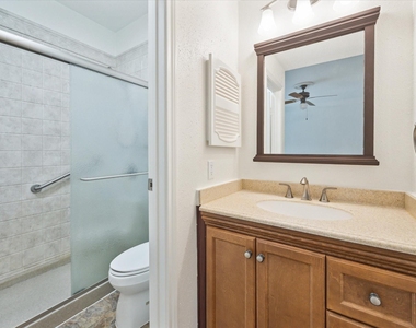 11711 Memorial Drive - Photo Thumbnail 10