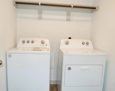 7839 Murciana Drive - Photo Thumbnail 10