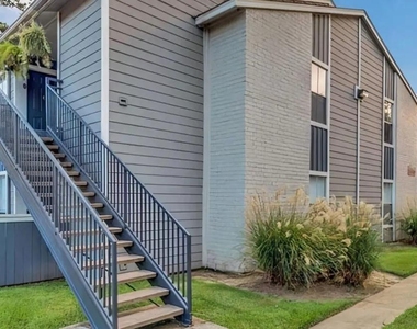 11800 Grant Road - Photo Thumbnail 9