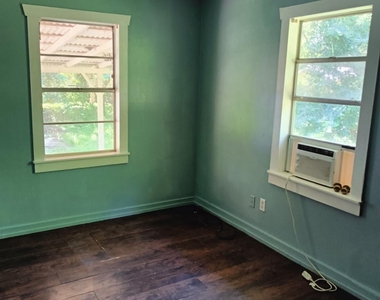 385 Jones Rd - Photo Thumbnail 7