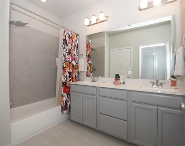 1523 Parkland Oak Drive - Photo Thumbnail 25