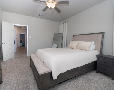 1523 Parkland Oak Drive - Photo Thumbnail 17
