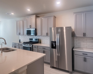 1523 Parkland Oak Drive - Photo Thumbnail 11