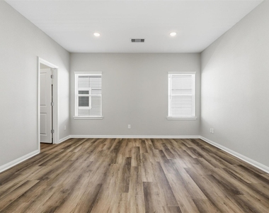 9912 Clark Road - Photo Thumbnail 33
