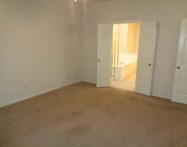 10326 Thornmont Lane - Photo Thumbnail 17