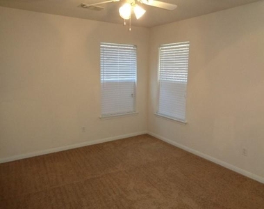 10326 Thornmont Lane - Photo Thumbnail 5