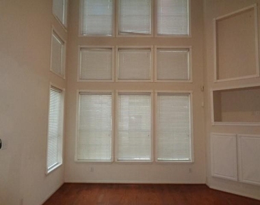 10326 Thornmont Lane - Photo Thumbnail 3