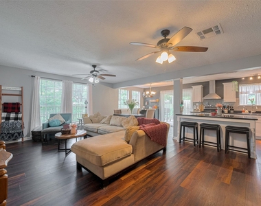 5514 Avenue M - Photo Thumbnail 7