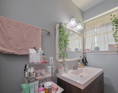 5514 Avenue M - Photo Thumbnail 26