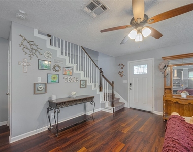 5514 Avenue M - Photo Thumbnail 6