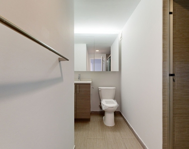 401 E 34th St - Photo Thumbnail 4