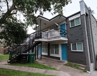 6519 Sloan St - Photo Thumbnail 10