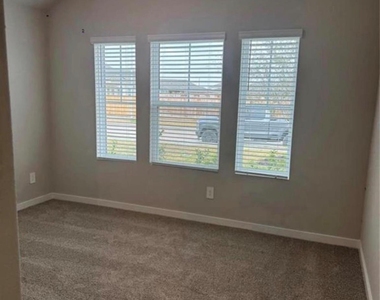3110 Winding Mile Court - Photo Thumbnail 4