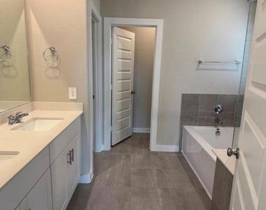 3110 Winding Mile Court - Photo Thumbnail 5