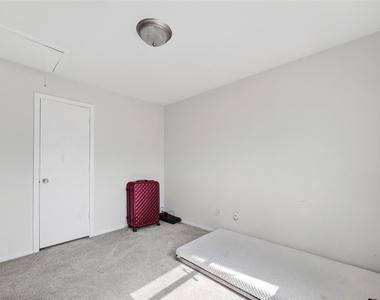 20638 Patriot Park Lane - Photo Thumbnail 37