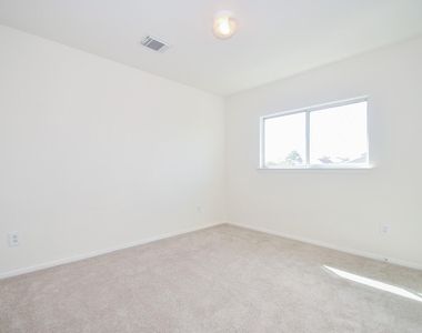 20638 Patriot Park Lane - Photo Thumbnail 39
