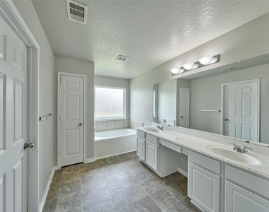 9935 Knob Hollow Way - Photo Thumbnail 17