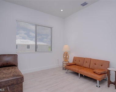 5026 Ofanto Lane - Photo Thumbnail 10