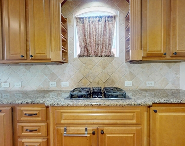 8538 Sunrise Meadow Lane - Photo Thumbnail 12