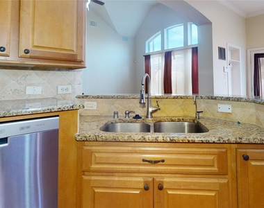 8538 Sunrise Meadow Lane - Photo Thumbnail 11