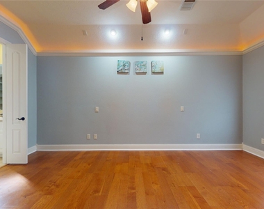 8538 Sunrise Meadow Lane - Photo Thumbnail 18