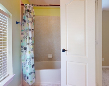 8538 Sunrise Meadow Lane - Photo Thumbnail 41